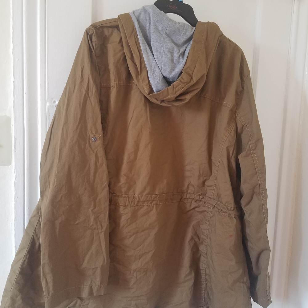 Jacket - Picture 6 of 8